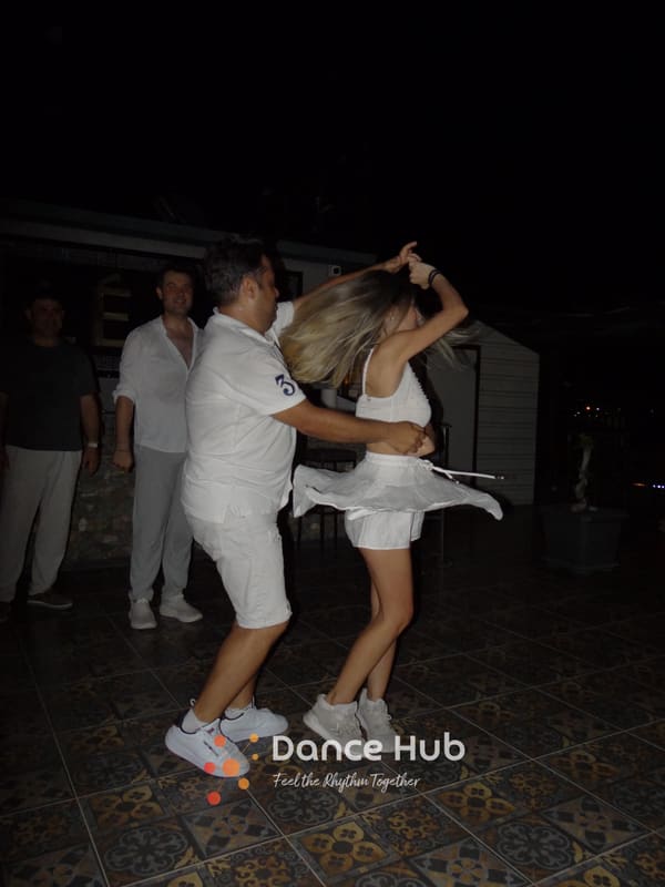 DANCEHUB-001222.jpg