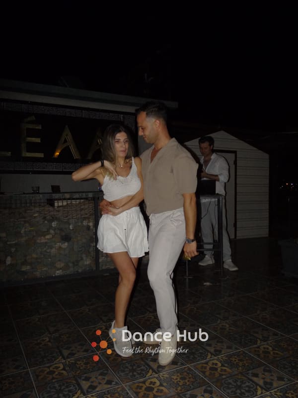 DANCEHUB-001224.jpg