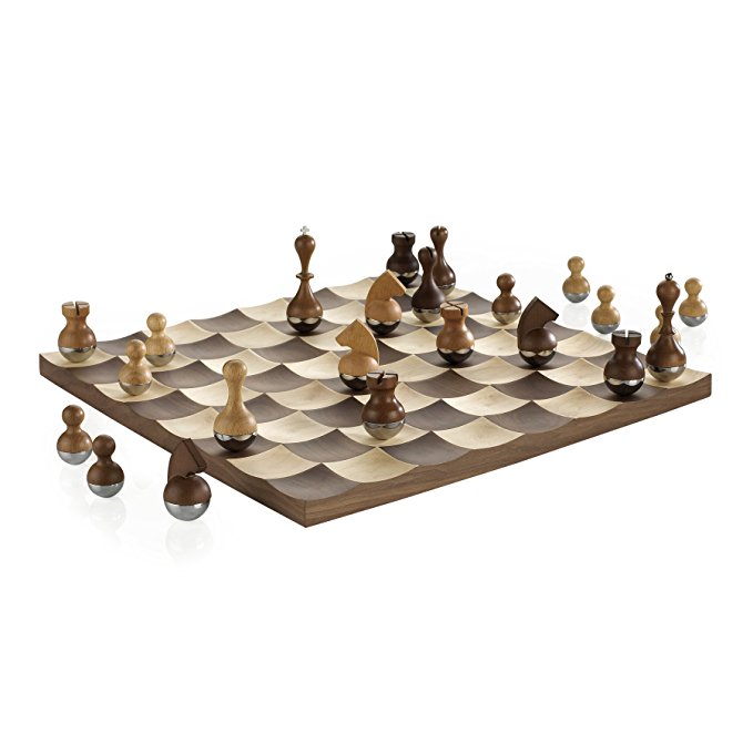 Wobble Chess Set Walnut