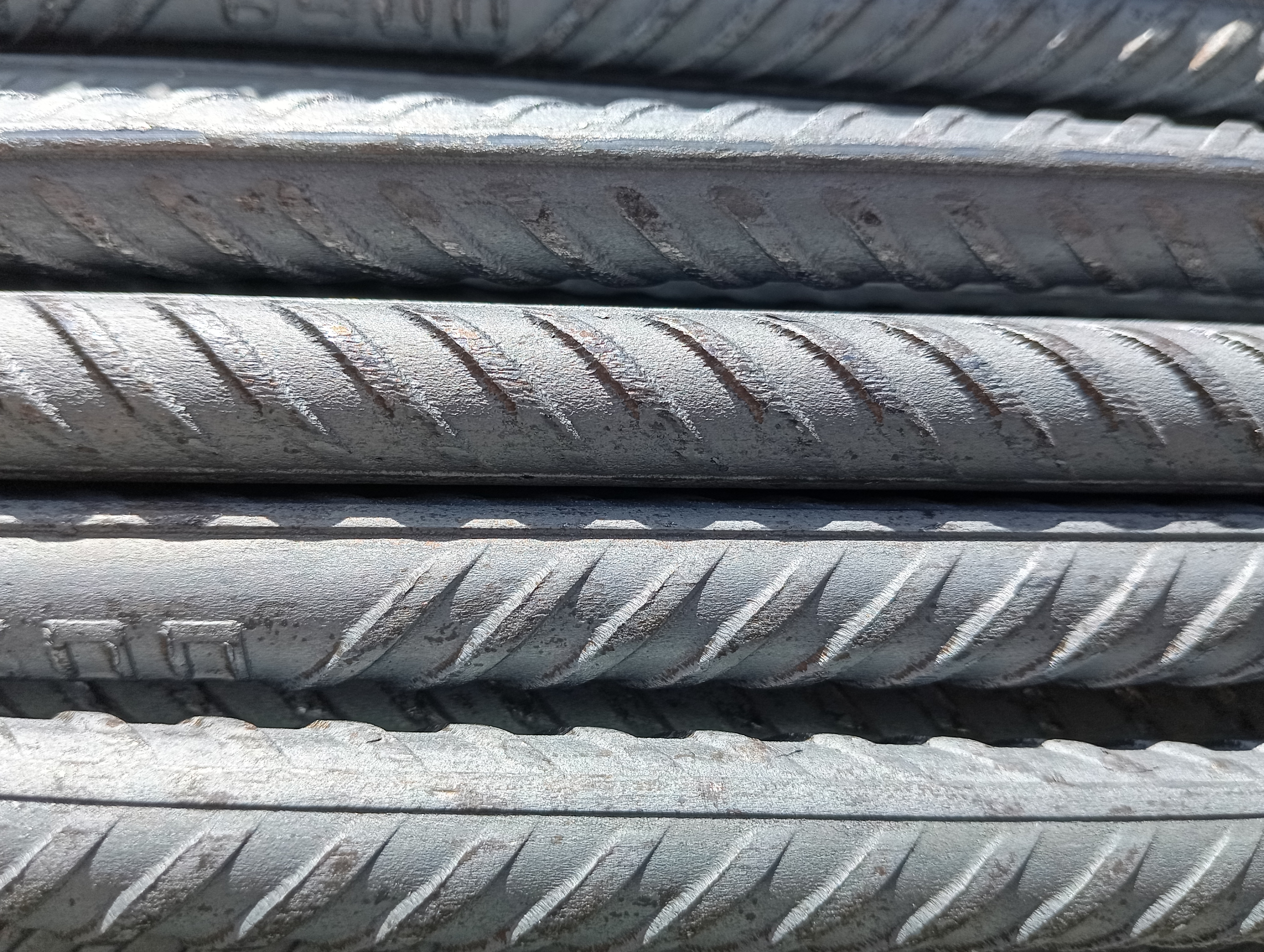 حديد تسليح استثماري 