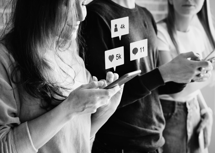 Social Media Astrology: How Your Zodiac Sign Influences Your Online Persona