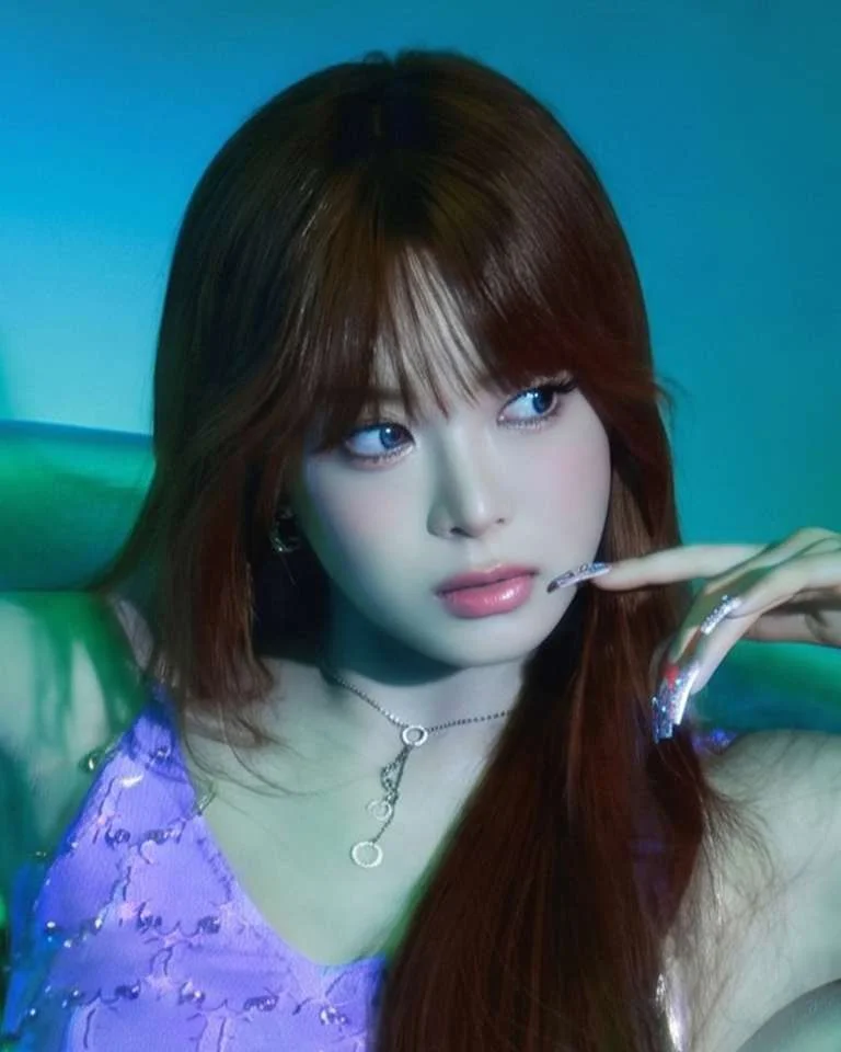 SAKURA&HONG EUNCHAE