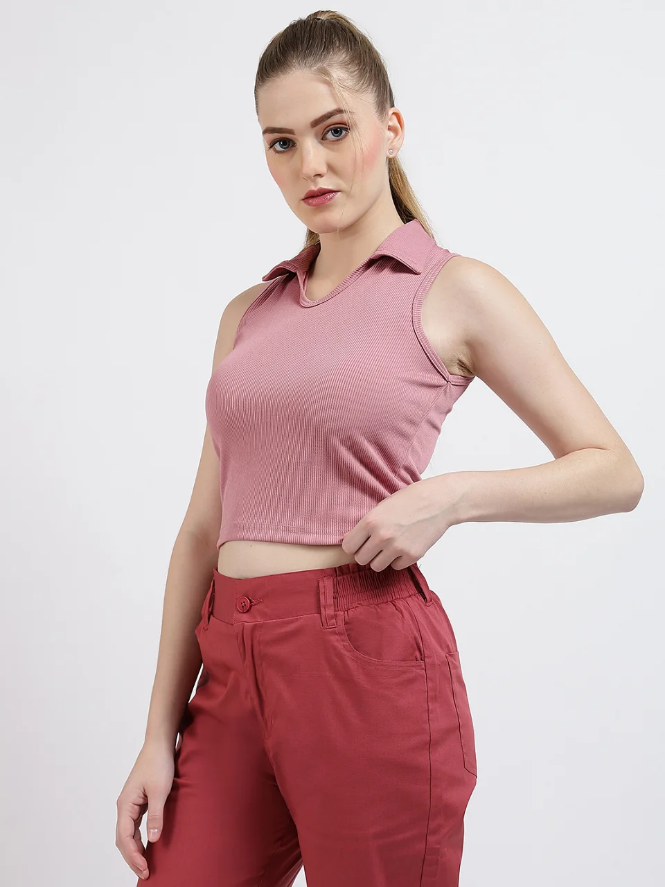 Women’s Sleeveless Ribbed Collared Crop Top alternate view