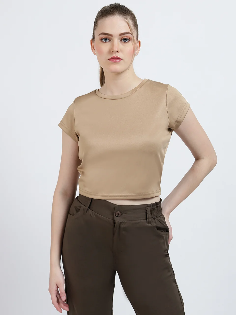 Women’s Short Sleeve Round Neck Crop Top