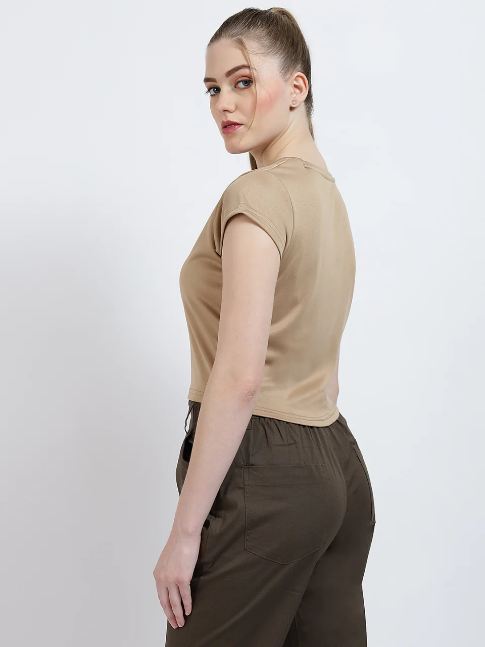Women’s Short Sleeve Round Neck Crop Top - View 4