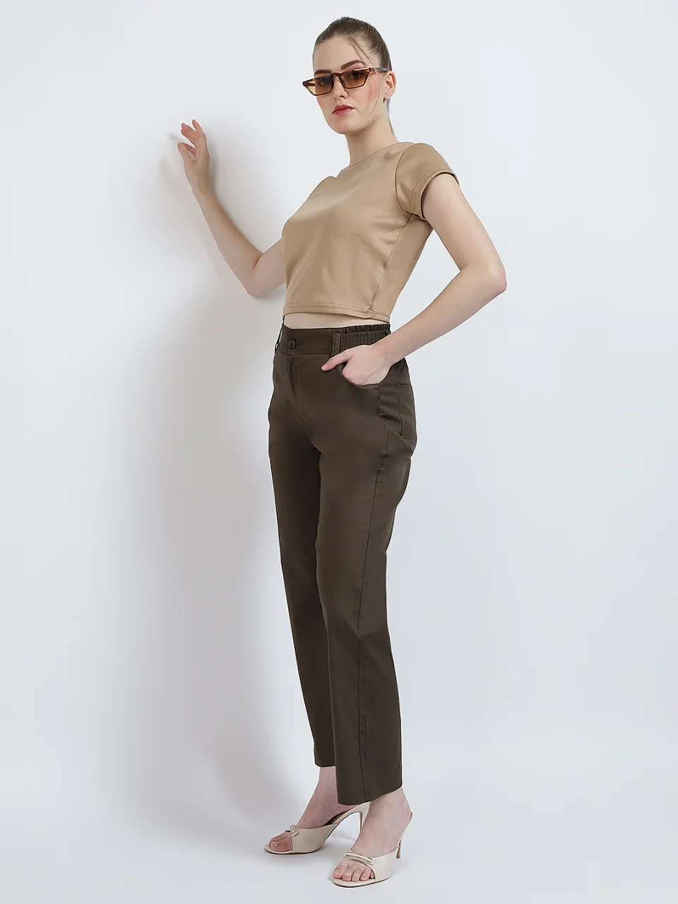 Women’s Short Sleeve Round Neck Crop Top - View 5