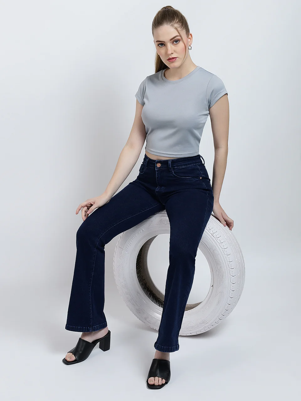 Women’s Short Sleeve Round Neck Crop Top - View 5