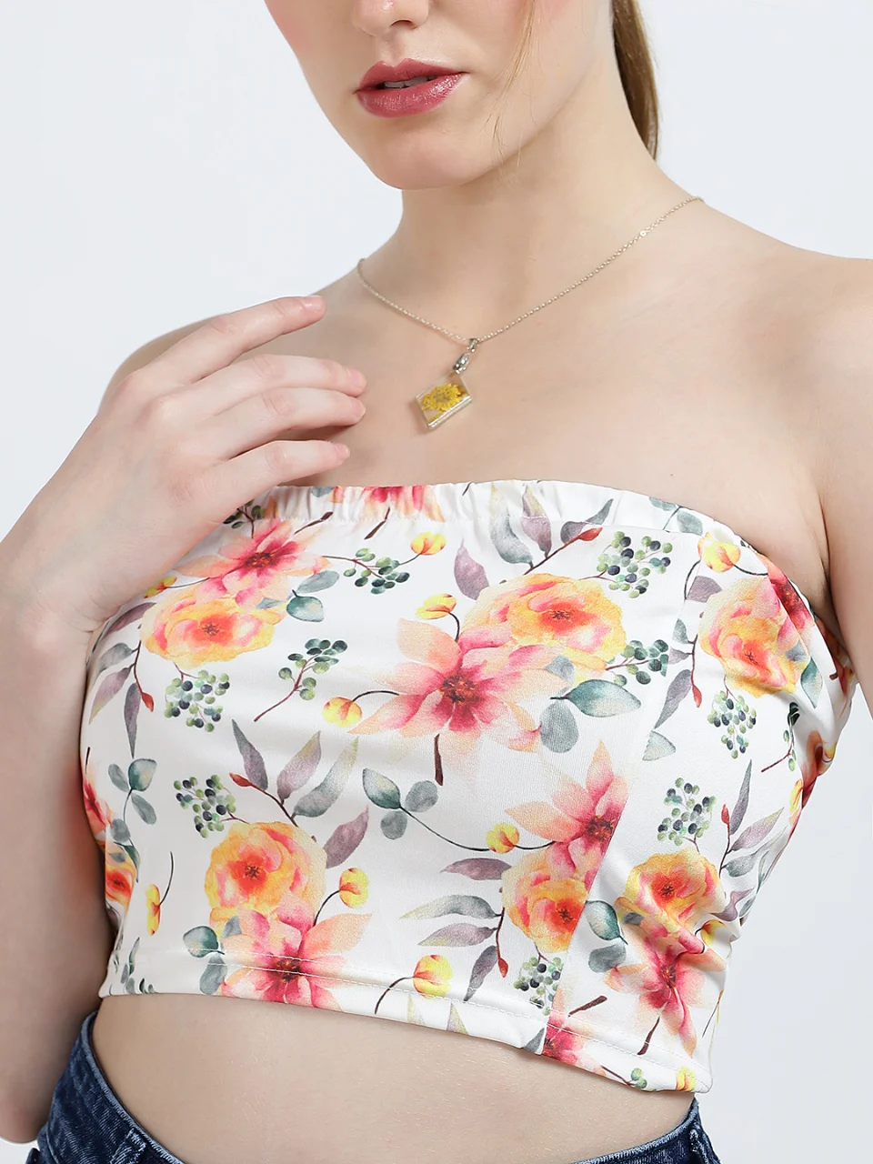Women Floral Printed Tube Top - View 6
