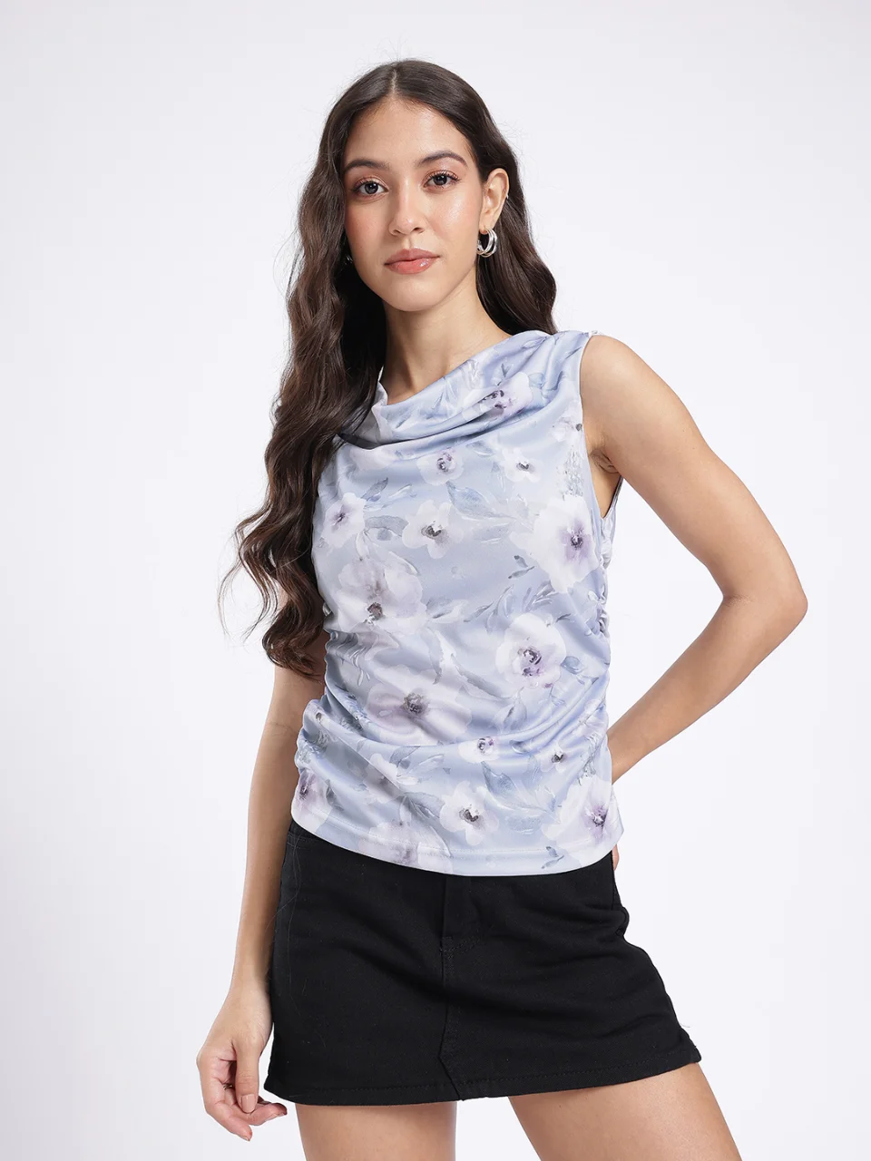 Women Floral Printed Cowl Neck Sleeveless Top - View 3