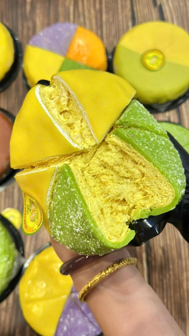 Bánh em mới về sáng nay ạ 1