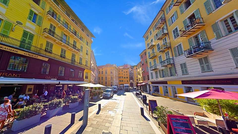  Plaza Saint-François