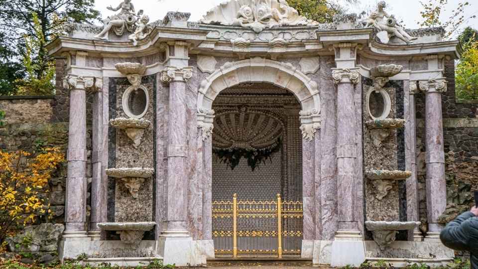 Gruta de Neptuno