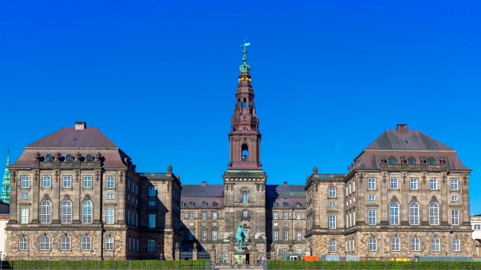Isla de Slotsholmen y Palacio de Christianborg