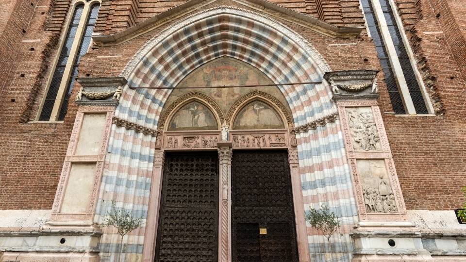  Iglesia de Sant’Anastasia