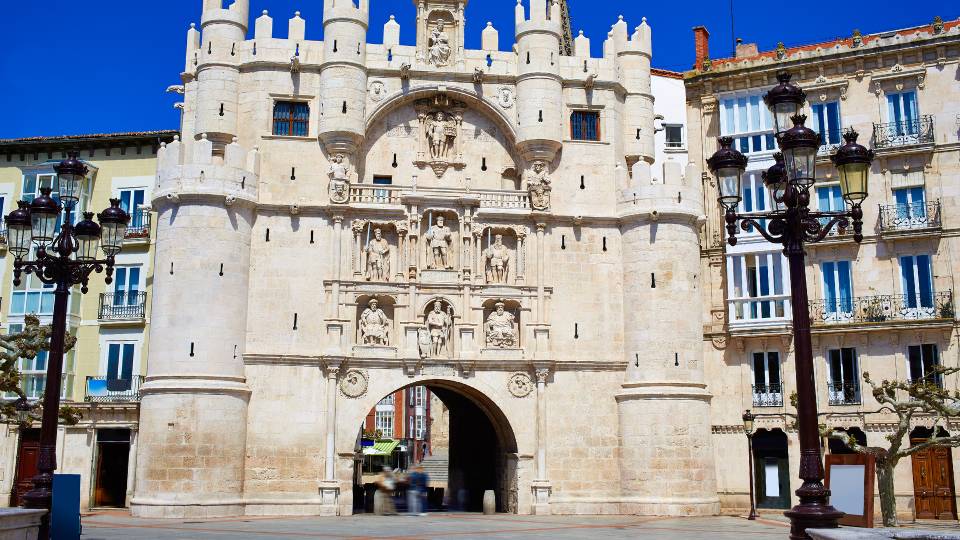 Arch of Santa María