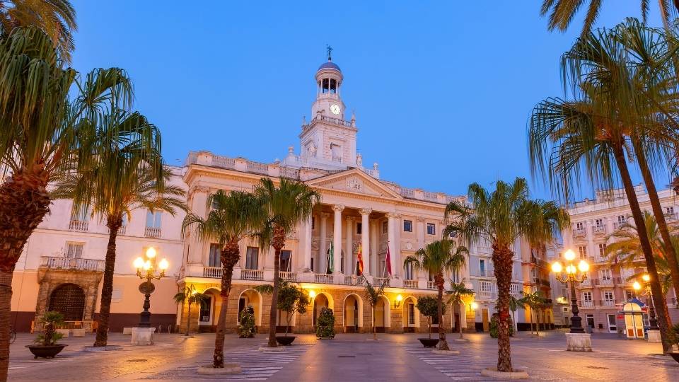 Piazza San Juan de Dios e Municipio