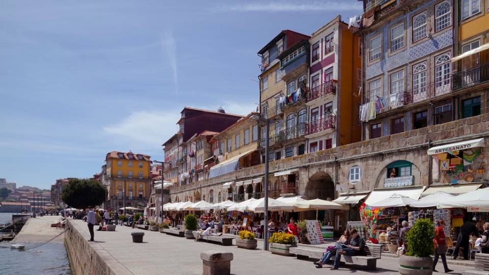 Cais da Ribeira das Naus
