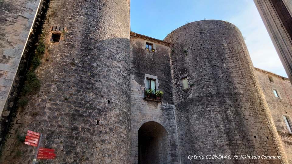 Calle Rei Ferran el Catòlic y Portal de Sobreportes