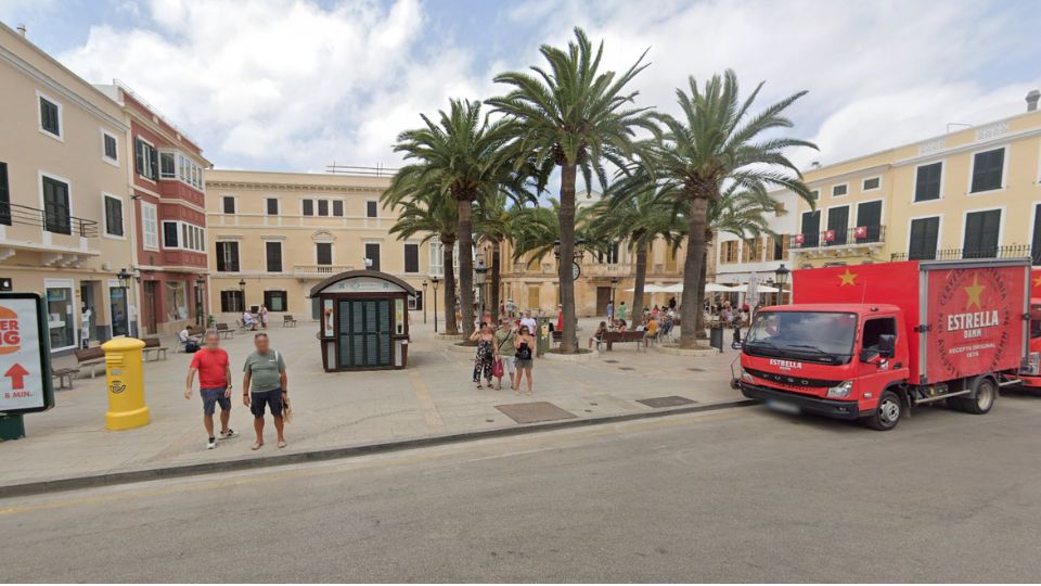 Plaça d’Alfons III