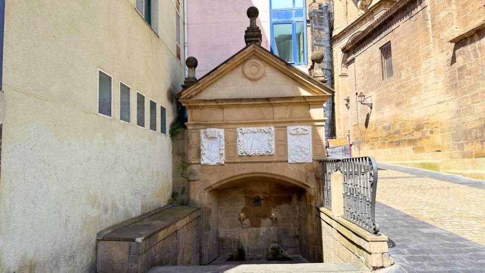 Fuente de los Peregrinos
