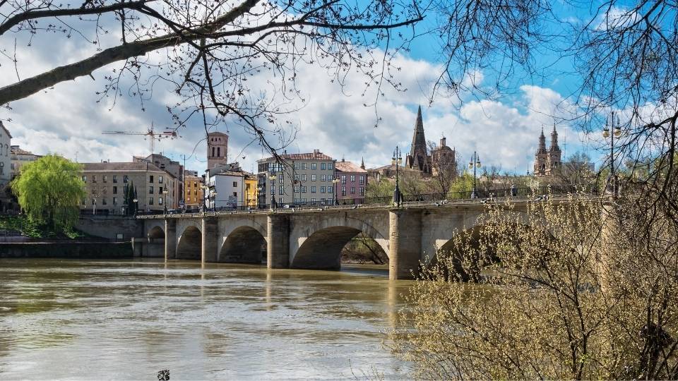  Puente de Piedra  