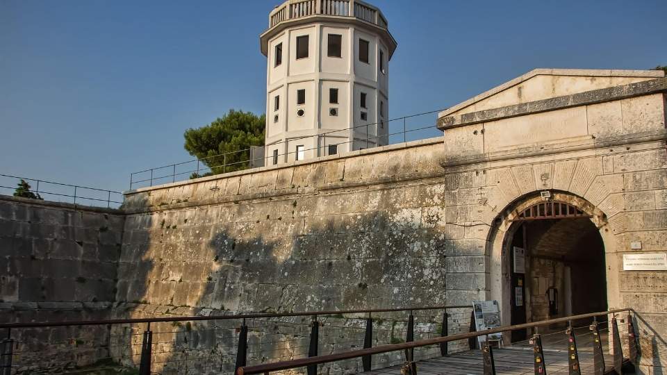  Castillo veneciano de Pula
