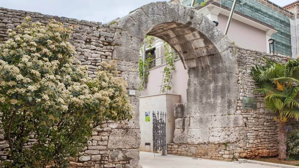 Puerta de Hércules