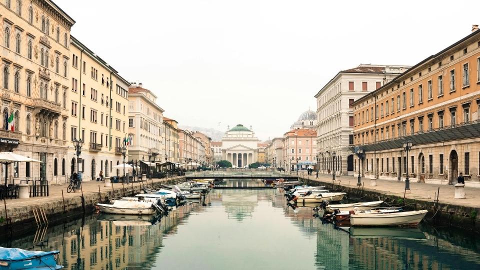 Ponte Rosso y Canal Grande
