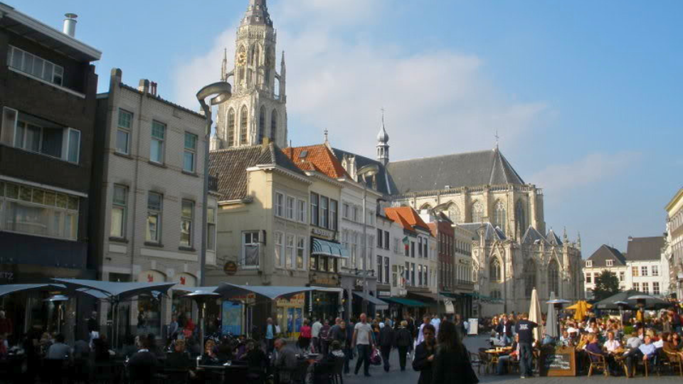 Grote Markt y Ayuntamiento