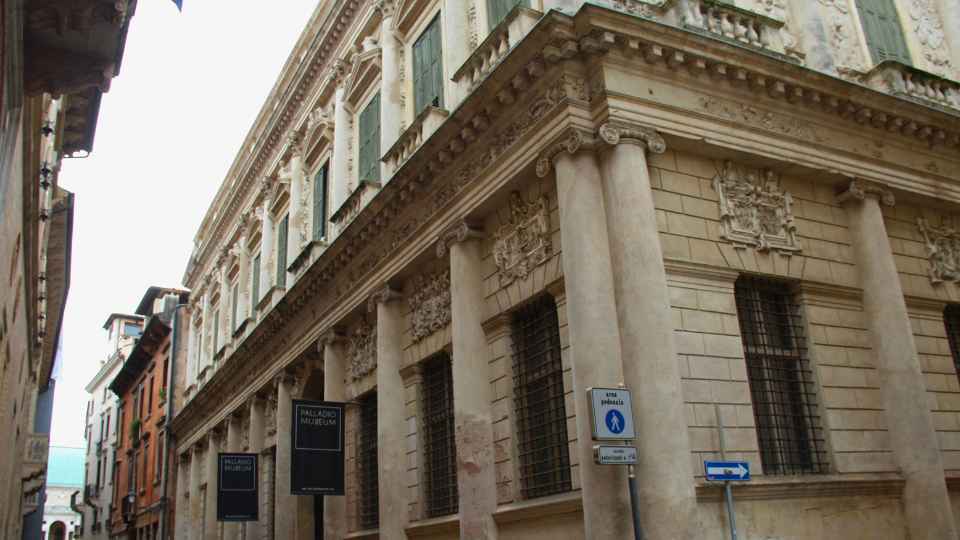 Palazzo Barbaran da Porto