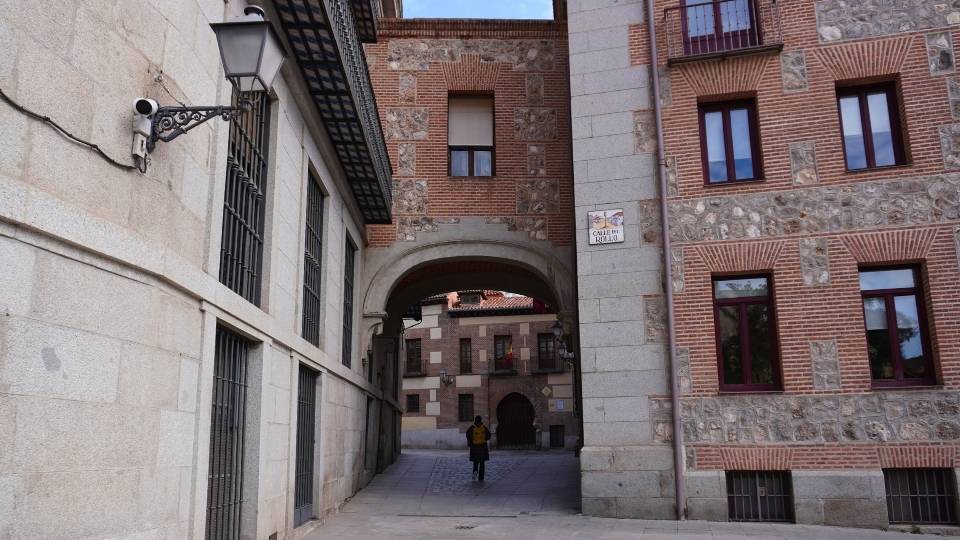 Passageway of the Plaza de la Villa