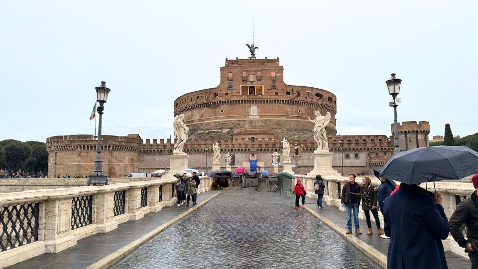 Ponte Sant'Angelo Square