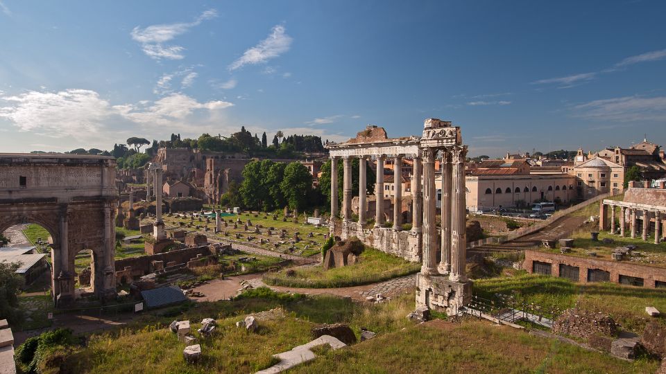 Templo de Saturno y Milliarium Aureum
