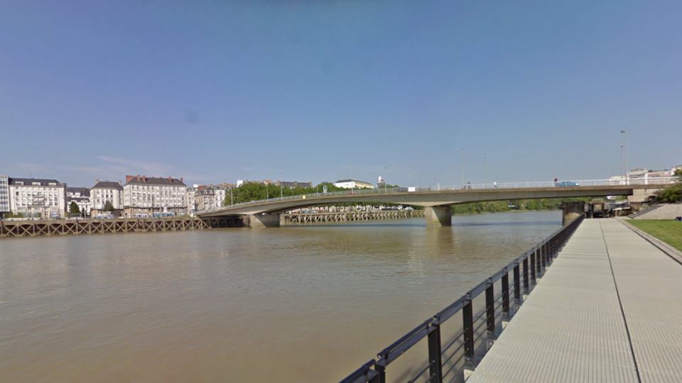 Puente Ana de Bretaña