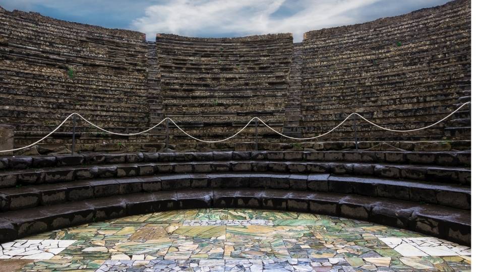 Teatro pequeño y grande
