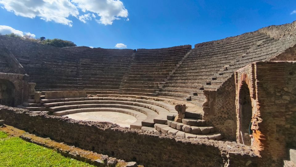 Teatro pequeño y Teatro grande