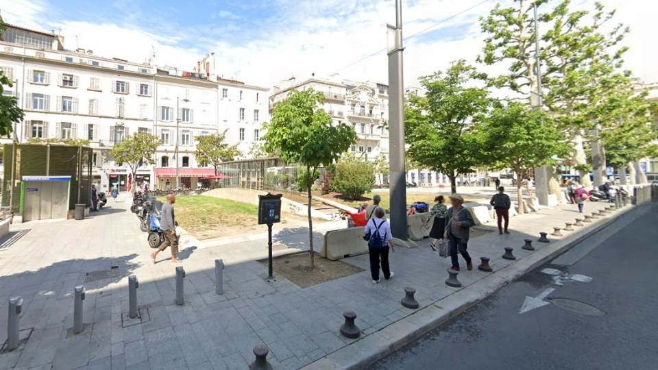 Plaza Charles de Gaulle