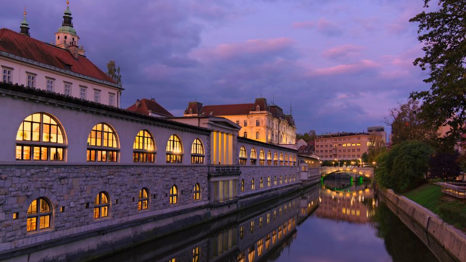 Puente del Carnicero y Mercado central
