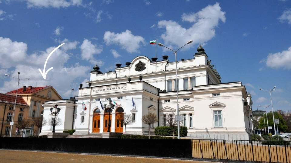 Platz der Nationalversammlung - Denkmal für den Zarenbefreier