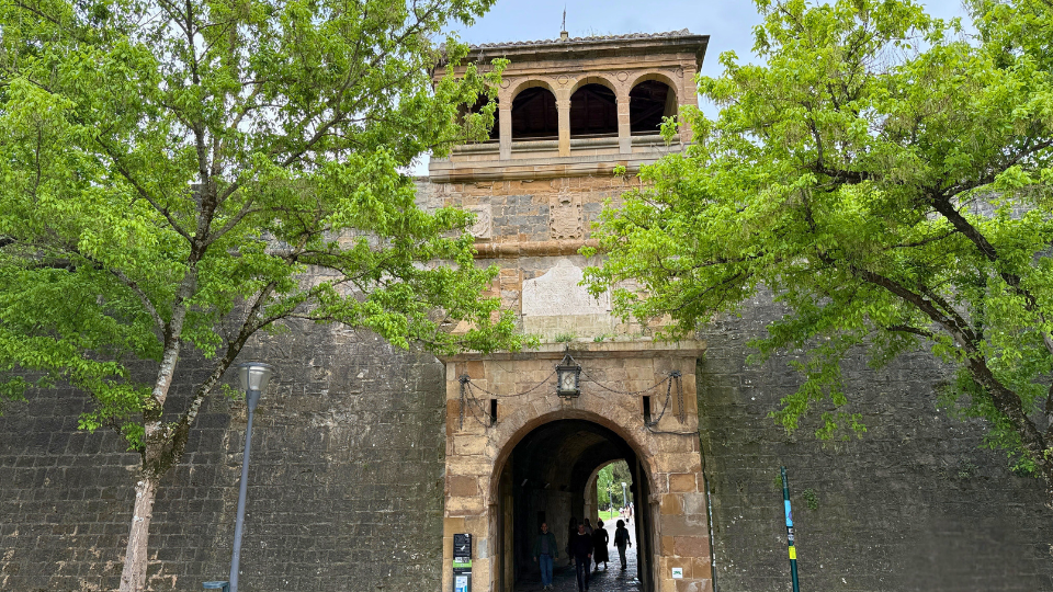 Punto de Inicio - Puerta de la calle General Chinchilla