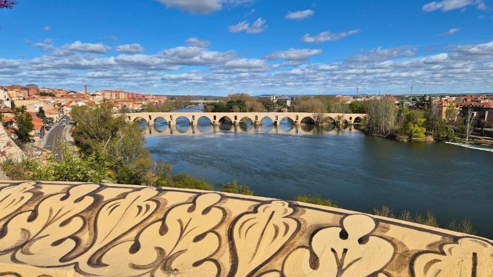 Aussichtspunkt Troncoso und Steinbrücke