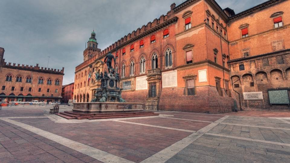  Piazza del Nettuno