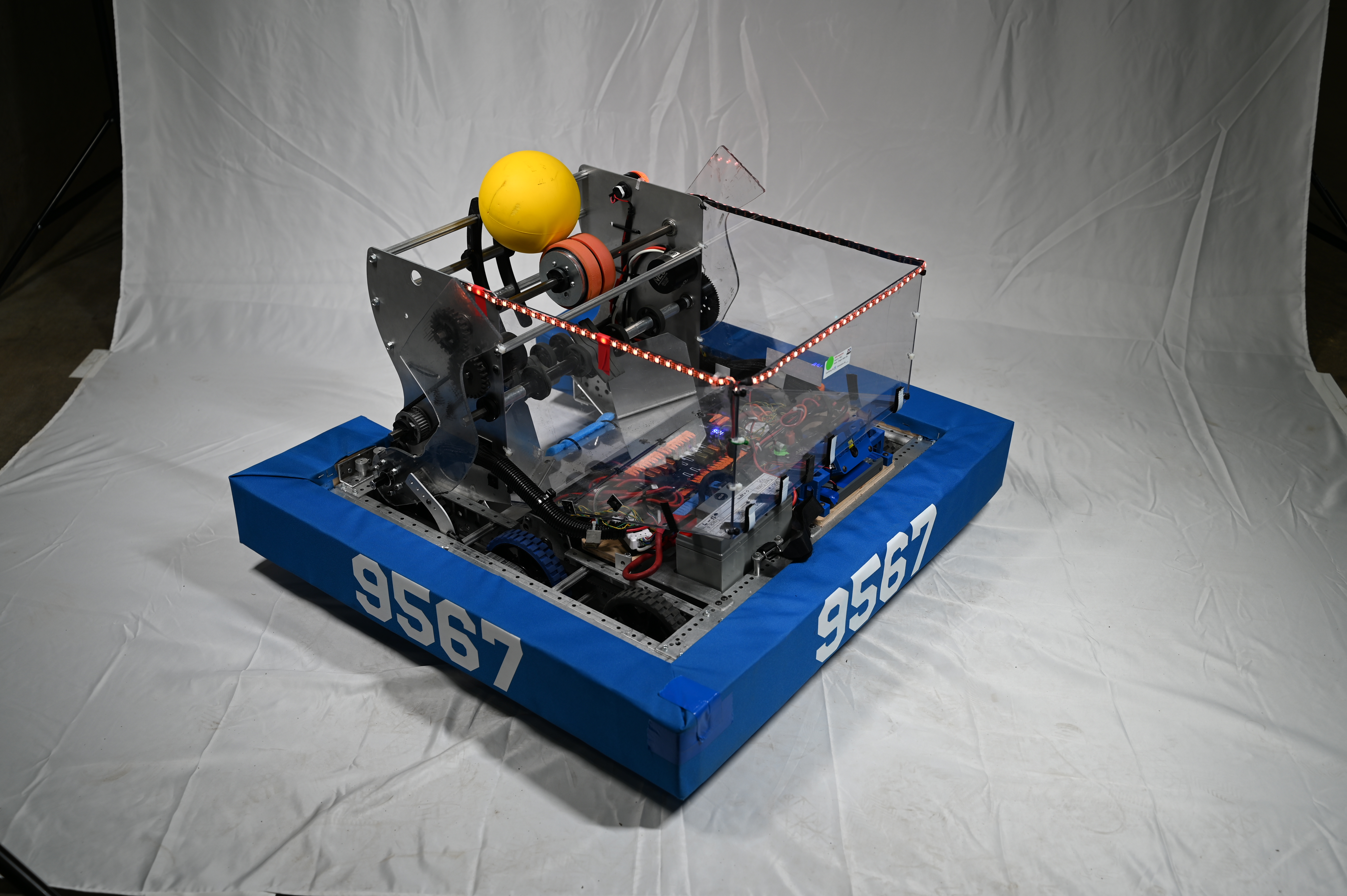 Stormbreakers robot photo