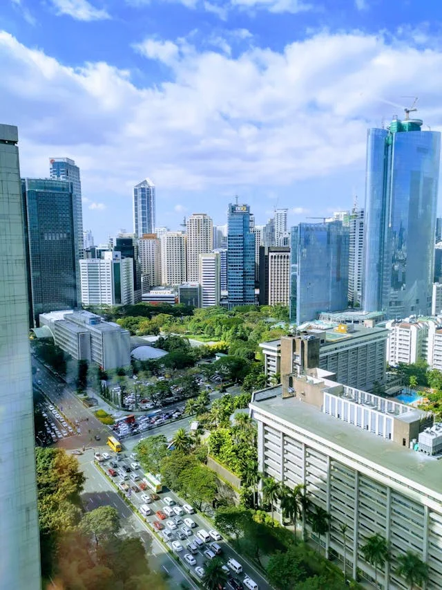 Manila Condo Developers Eye Rate Cuts To Clear Over 2 Years Of Unsold Inventory