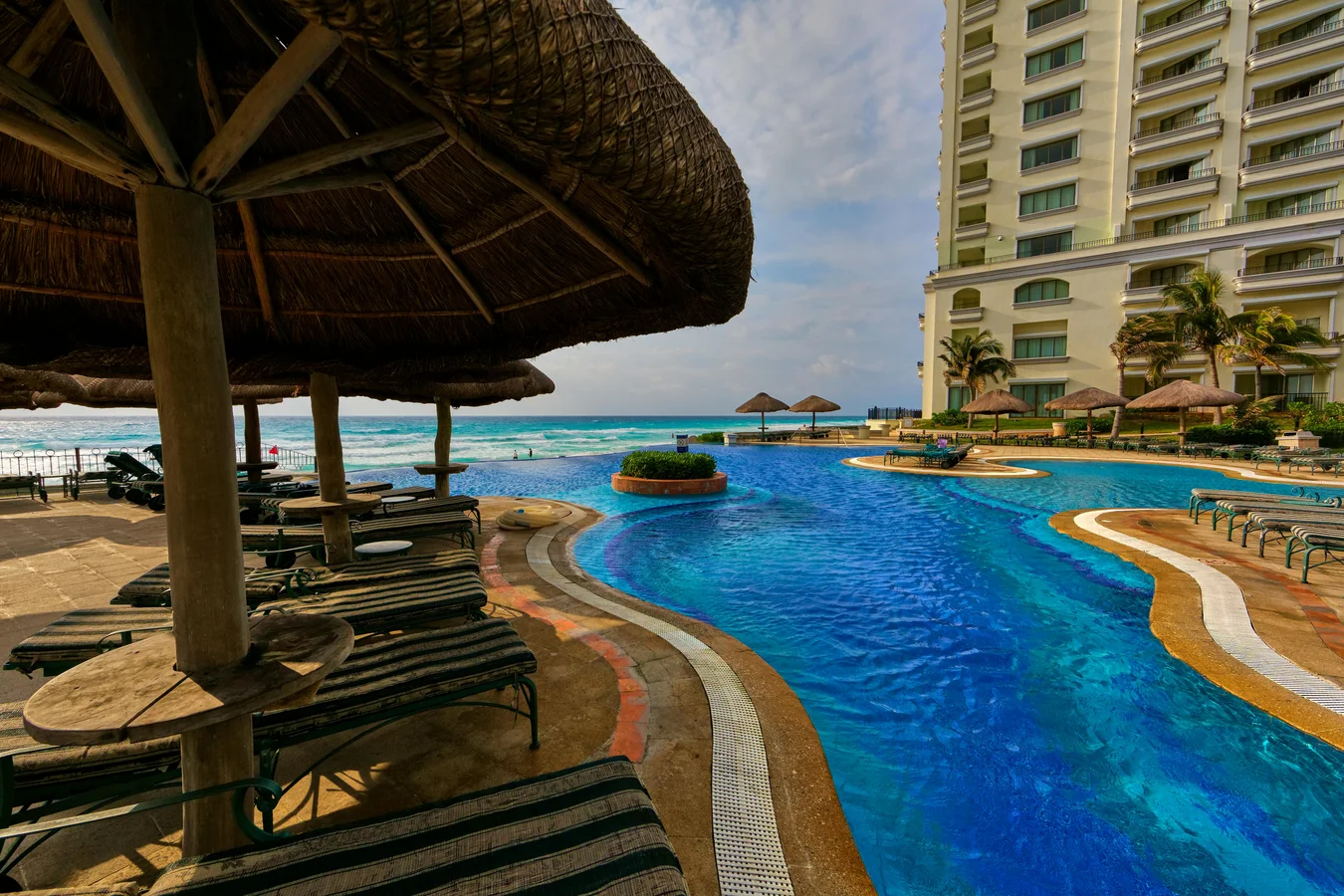 PH's Rising Hotel Tycoons Lead P250-B Building Spree, To Add Over 40,000 Rooms