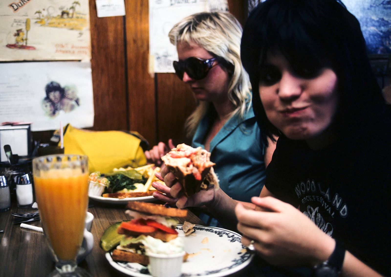 Joan Jett- Feeding At Dukes, 1978