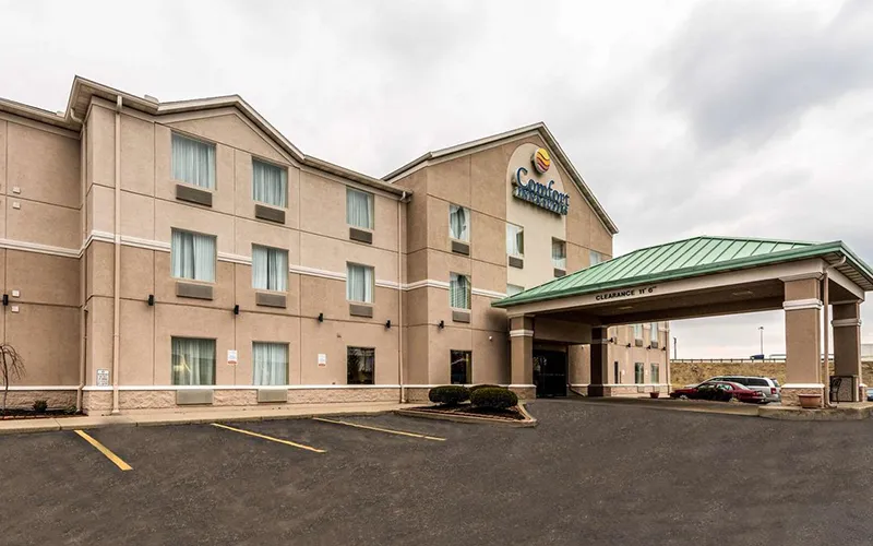 Comfort Inn & Suites Englewood