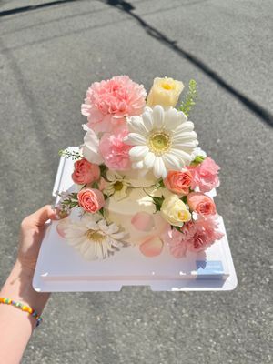 생화 2단 케이크 이미지