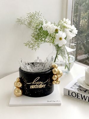 블랙 골드 크라운/Black & Gold Crown Cake 이미지