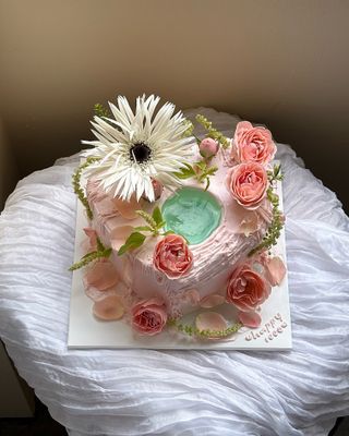 연못 케이크 이미지